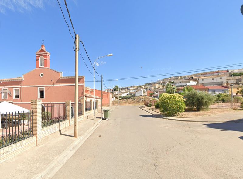 Foto a87de0fd-3d7e-47e6-94b5-74ad6c14391e. Casa pareada en Épila