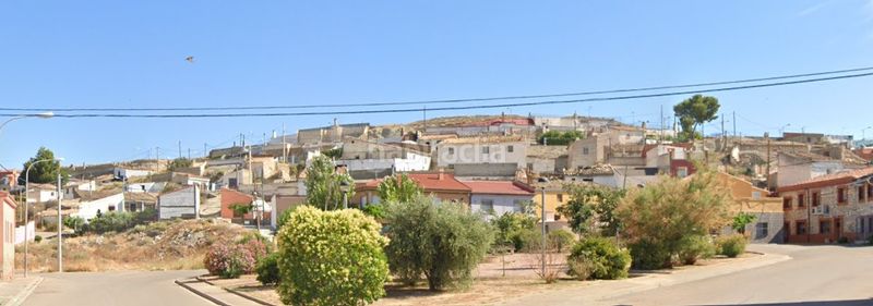 Foto d29712e9-f2bd-476b-ba23-f6ee5eda88ca. Casa pareada en Épila