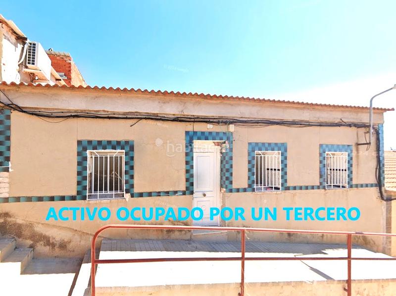 Foto c81db98f-1d44-4b4f-9f66-b91292428f8b. Casa adossada a Las Mercedes - El Carmen Puertollano