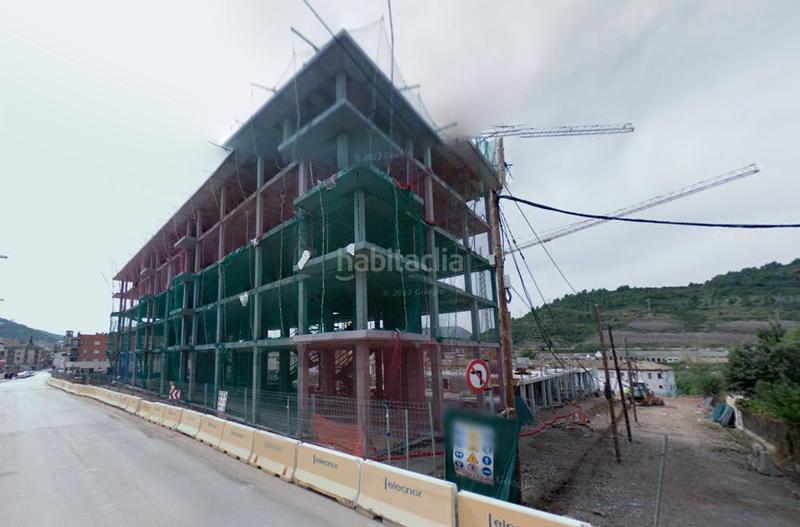 Foto f3bd516f-84e8-4e92-944f-1466fe943679. Edifici a Sallent