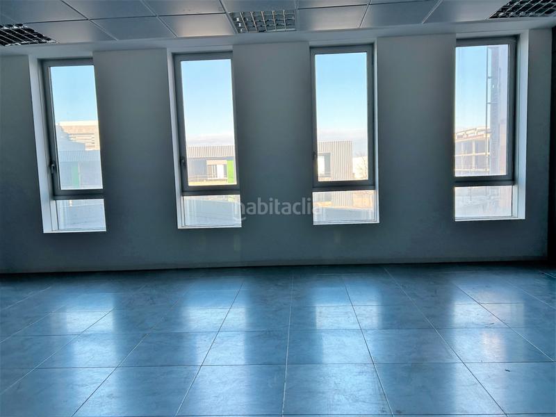 Foto 70c79813-0bd2-4e9a-8788-efe90b116b51. Ufficio in calle osca 1 in Garrapinillos Zaragoza