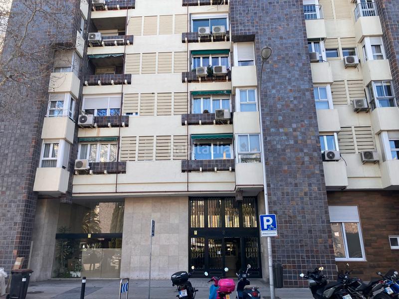 Foto 08855bc1-b021-40d5-bd1c-2a5fb5b2b090. Local comercial a calle de pío baroja 2 a Niño Jesús Madrid