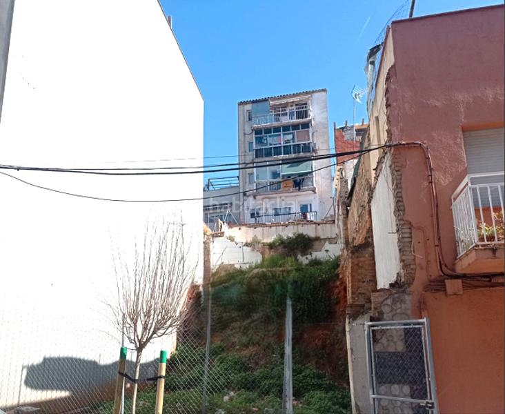 Foto b61cb17e-5b83-442a-854b-00d57a28a50b. Terreny residencial a La Salut Badalona