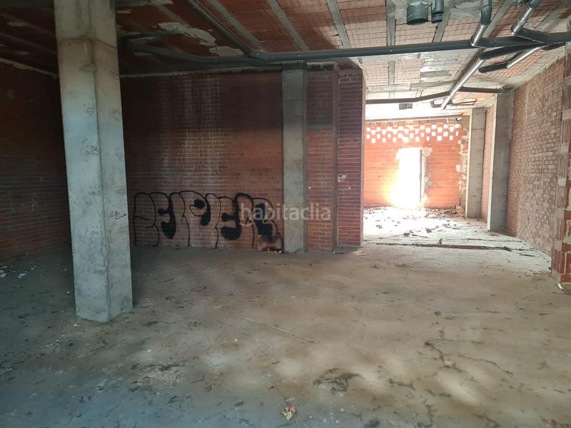 Foto d00d6f69-f78f-40b3-bb2e-fe34ed324e6e. Local commercial dans calle islas columbretes 3 dans Humanes de Madrid