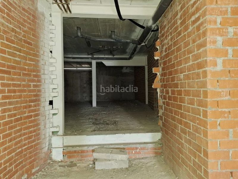 Foto ca17ed9d-218b-4aa9-b0f7-8a4d31eb4107. Local comercial en paseo de la rosa 12 en Santa Bárbara Toledo