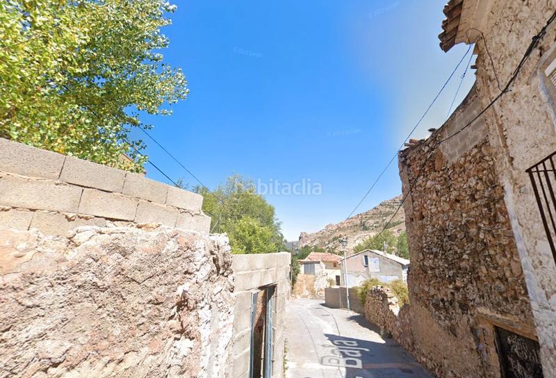 Foto 8f8bfdb9-12a9-46fd-9fc1-eb3f0da821ad. Terreno residencial en calle baja 29 en Utrillas