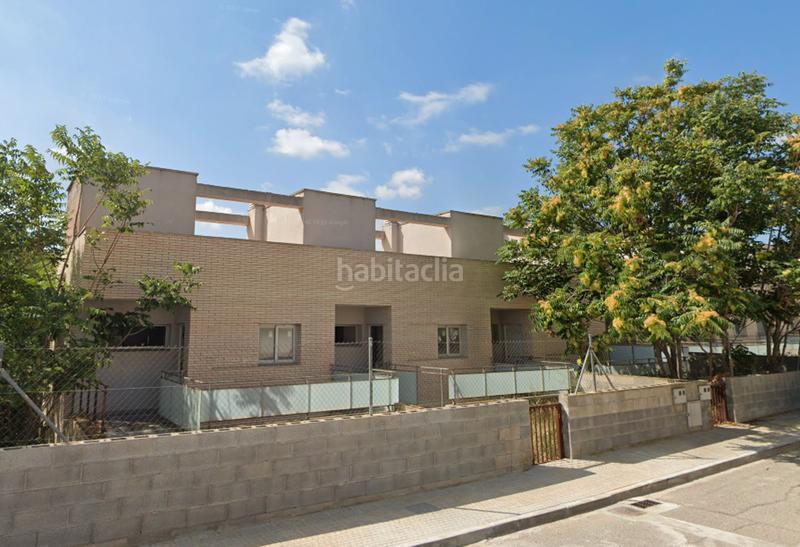 Foto bf5bf8e4-7b84-4a74-8ab2-f7d076590963. Edifici a Riudecanyes