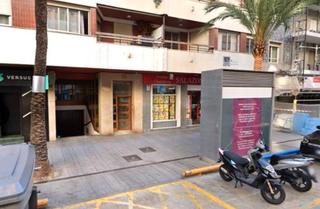 Autoparkplatz  Avinguda de la república argentina