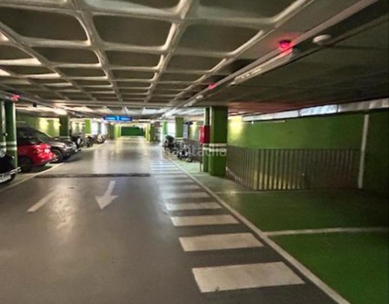 Foto 715cc174-0cf0-4d27-bc67-e79a3bdc9c47. Autoparkplatz in Plaza Elíptica - República Argentina Gandia