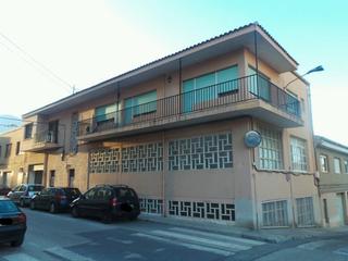 Casa aparellada  Avenida de onil