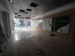 Locale commerciale in Carrer d'Enmig