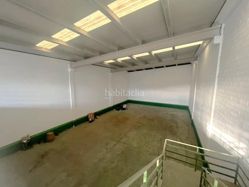 Foto 549157d2-65fb-46c0-87b9-edd723ba8dbc. Locale commerciale in calle borderea 12 in Cartuja Baja Zaragoza