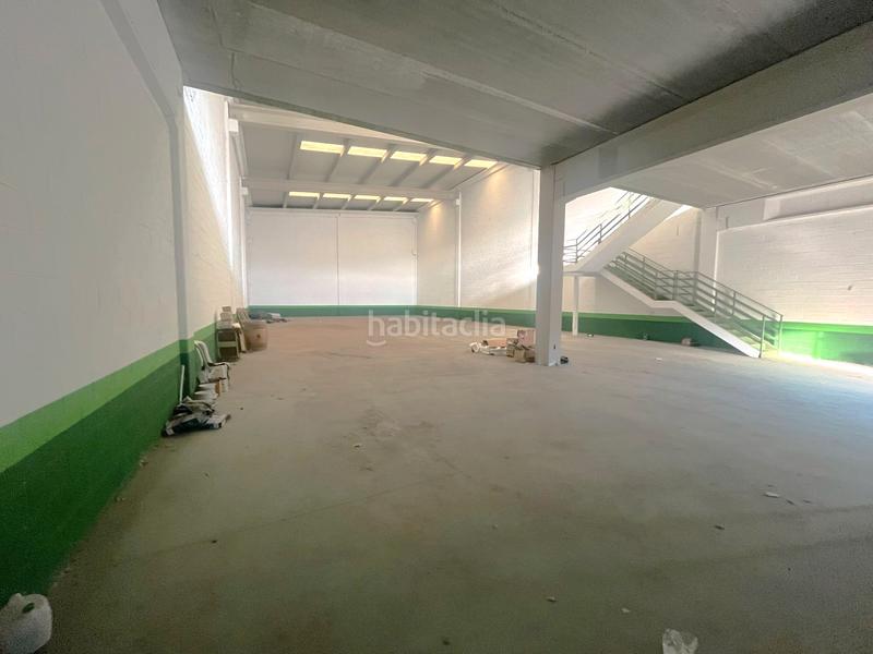 Foto b5e8c9ff-fa47-4e0d-8801-5f60d2df44fd. Locale commerciale in calle borderea 12 in Cartuja Baja Zaragoza