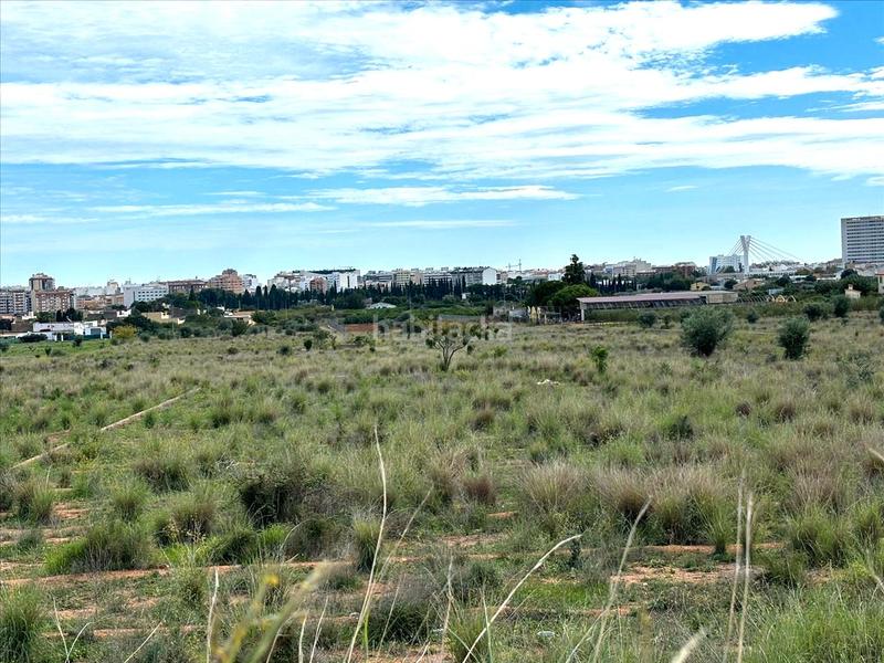 Foto e7b2778b-69a3-4552-bcb4-b27efb967ea4. Wohngrundstück in Plaza Illes Columbretes Castellón de la Plana