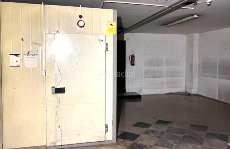 Foto 3170e988-8539-495d-91a5-d28730cadc56. Local comercial en carrer de l'alcalde armengou 13 en Manresa