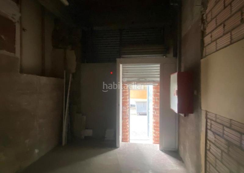 Foto 9ec47f92-6987-44af-8c46-28f5df2a35a6. Local comercial en carrer de l'alcalde armengou 13 en Manresa