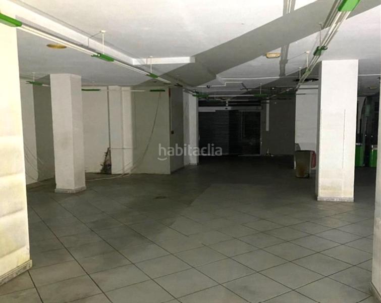 Foto e6e5b1a9-afe6-4834-ace9-f7233452c208. Local comercial en carrer de l'alcalde armengou 13 en Manresa