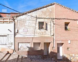 Casa adossada  Calle la constitución