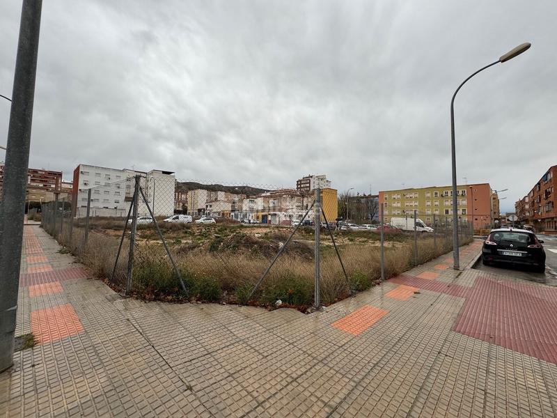Foto b6868aac-26b0-4866-b8b6-aecdcb8ca889. Terreno residenziale in El Mercado - Plaza de Toros Villena