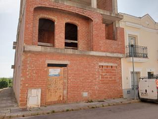 Building in Calle Toledo 37