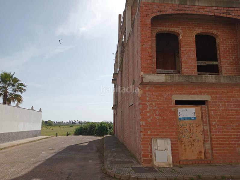 Foto 373c7085-d055-4d20-a4bf-a50c61608c48. Edificio in calle toledo 37 in Montijo