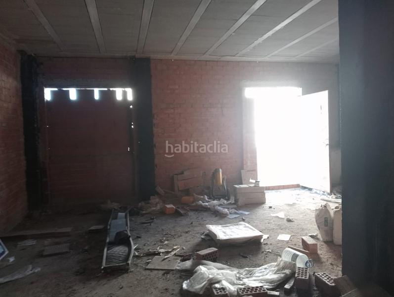 Foto 4b6f3f22-75cb-4ed4-9767-351434ed9feb. Edificio in calle toledo 37 in Montijo