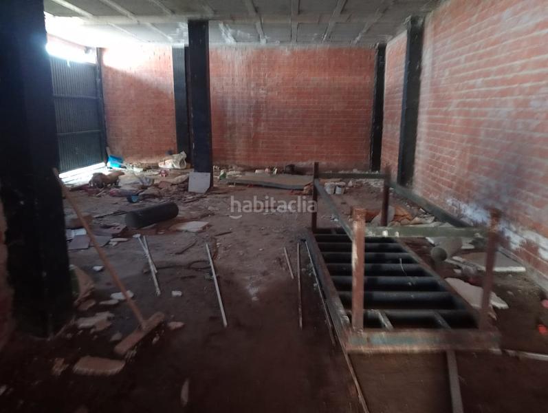 Foto 8c9249b8-32d2-4183-9016-13e5c5c528c8. Edificio in calle toledo 37 in Montijo