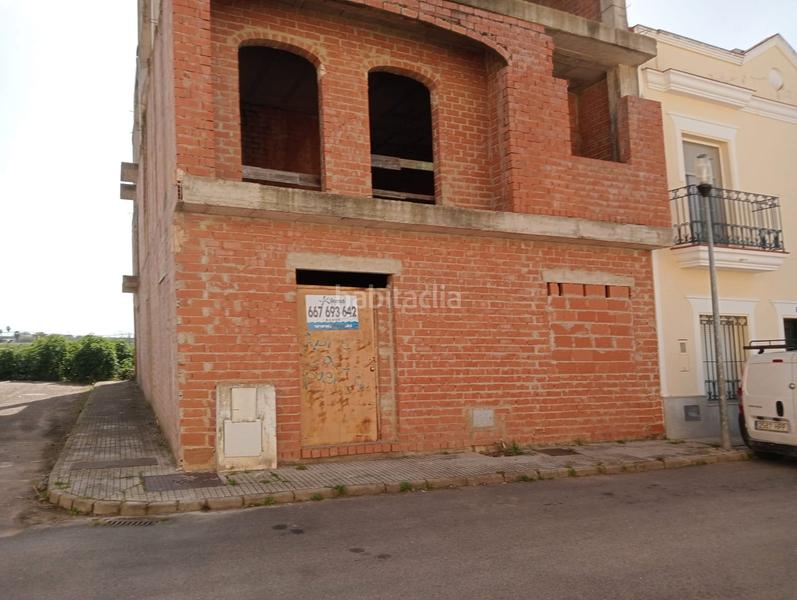Foto fbada879-39e8-461a-87f3-7c7a9e6c2619. Edificio in calle toledo 37 in Montijo