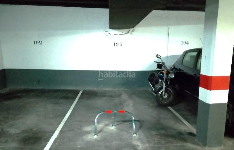 Foto 6ca3bbd4-0832-47fd-8fa4-719a02746906. Parking coche en calle de viridiana 28 en Valdespartera Zaragoza