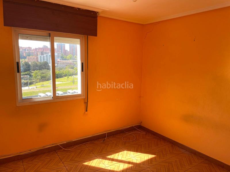 Foto bffb4805-655f-49e2-a014-75ed2abd9c4e. Pis a Zorrotza Bilbao