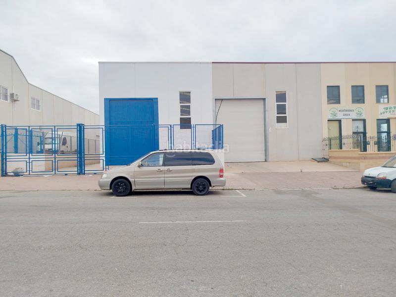 Foto 5c8f7722-ed68-4cc4-b663-efab7d84939c. Nau industrial a Águilas