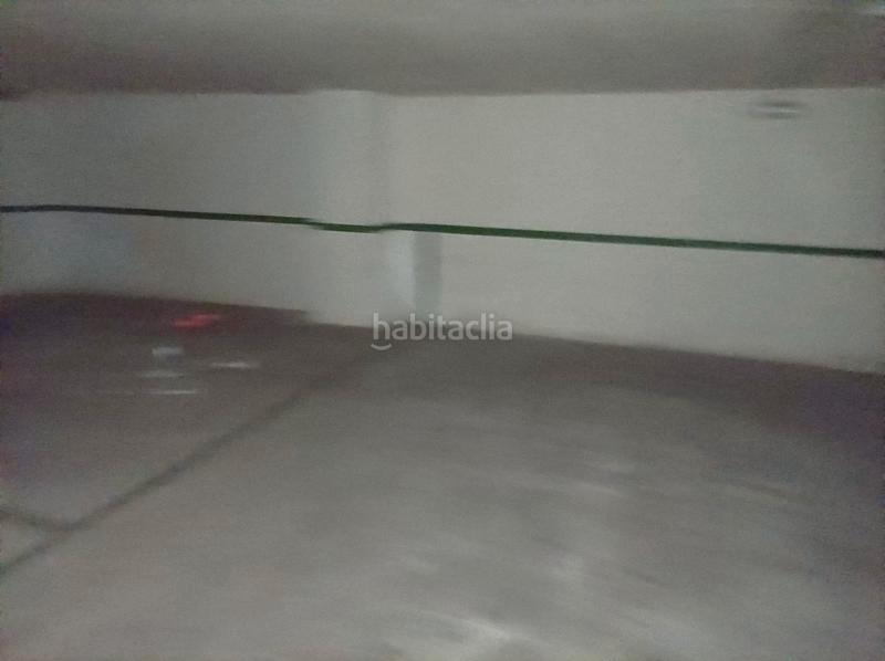 Foto d0764820-66bb-45a2-bb00-8d83eebdaf7d. Parking coche en passeig de gregori maians 3 en Oliva pueblo Oliva