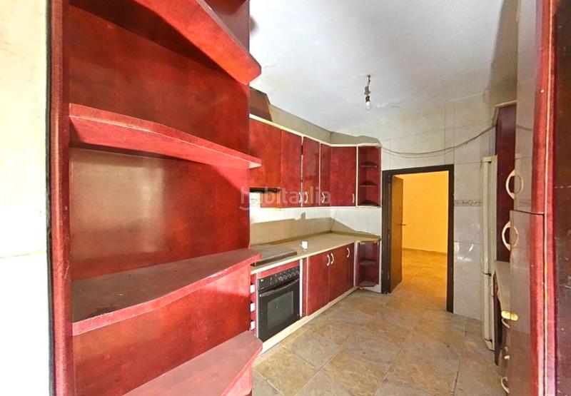 Foto a8d64683-68c7-4c05-b516-c43480d373fd. Casa aparellada amb aparcament a Arrayanes Linares