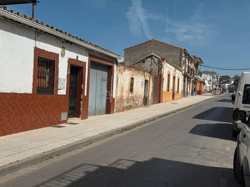 Foto e4036aa8-dc4c-4a99-a781-e2770fc10ca1. Casa aparellada amb aparcament a Arrayanes Linares