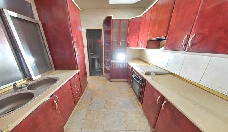 Foto 652c7cc3-00c8-4755-b760-24581c67cb30. Towny house with parking in Arrayanes Linares