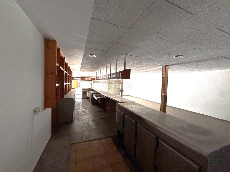 Foto 6c599dbd-bc04-4b9c-b44d-233e7c8e3407. Local comercial a carrer de joanot martorell 9 a Granollers