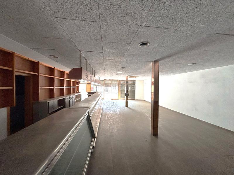 Foto 8849883b-8aa5-4e8e-9cb8-63c3c66ede29. Local comercial a carrer de joanot martorell 9 a Granollers