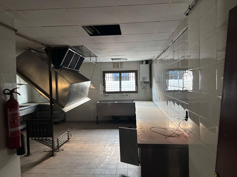 Foto 8fd441fd-3d1d-4d01-b536-fc01c8a4f4b0. Local comercial a carrer de joanot martorell 9 a Granollers