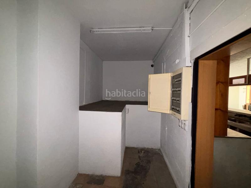 Foto f9c6a62c-570f-4507-af1b-39df5796e5fb. Local comercial a carrer de joanot martorell 9 a Granollers