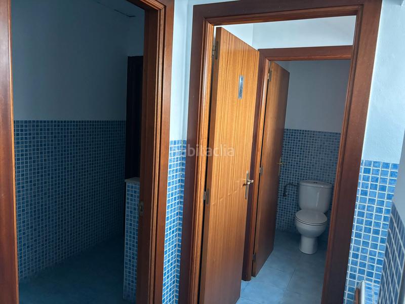 Foto f57ef1e1-1d8c-446e-a63a-927817bb02bb. Local commercial dans carrer de joanot martorell 9 dans Granollers