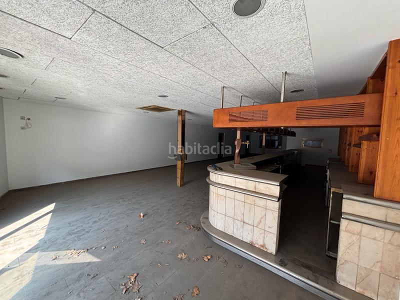 Foto b3e491b3-3a2b-4815-b08f-f0b448b5429a. Locale commerciale in carrer de joanot martorell 9 in Granollers