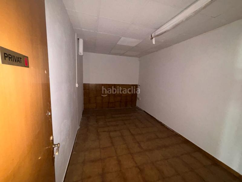 Foto f67fbf89-9e23-4aed-9a17-97a6d8c54ac1. Locale commerciale in carrer de joanot martorell 9 in Granollers