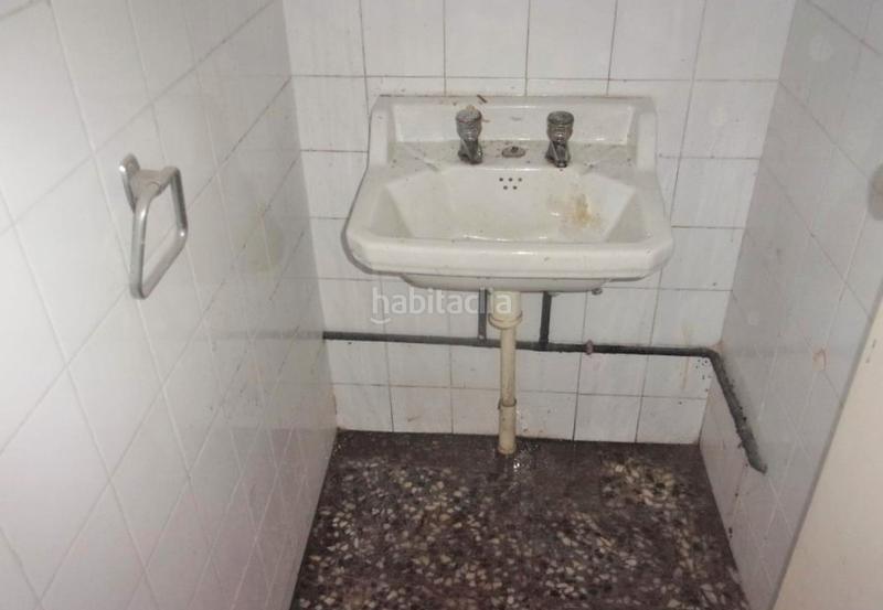 Foto 7cba7d10-79a1-47a8-b0a1-84cc7ba098a6. Geschäftsraum in avinguda pere iv 14 in Llombai Burriana