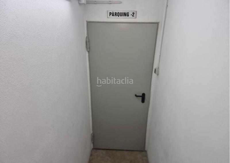 Foto 9fd6d0ea-9a2f-41c5-8bac-234c453944a0. Parking voiture dans carrer del pintor sorolla 17 dans Terrassa