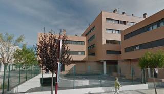 Aparcament cotxe a Calle julián fernández ollero 10
