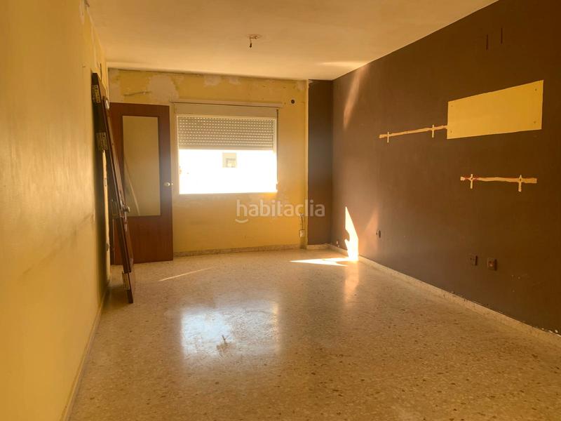 Foto 109607bc-6817-4114-9fa3-eadbd10f6f57. Piso en Nuevo Parque - Los Rosales - Tráfico Pesado Huelva