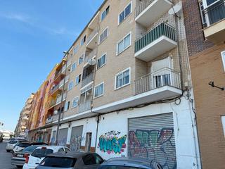 Pis  Avenida de la industria. Piso de cuatro dormitorios en molina de segura, murcia