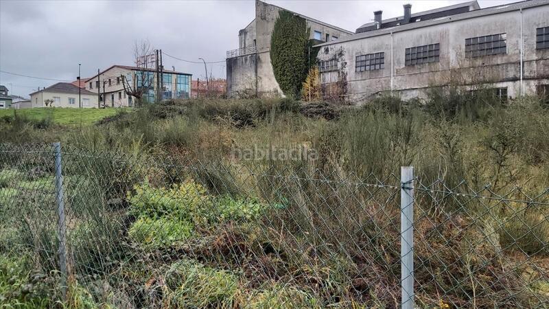 Foto f0ebb450-a37b-4712-9142-7eb59c567814. Terreno residencial en rúa 56 8 en Lalín