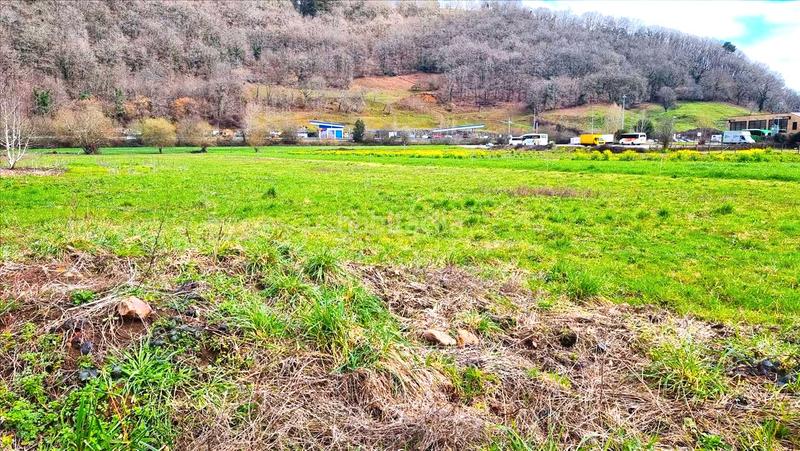 Foto bab8f7fe-a7da-408b-aa6d-a2724fed106e. Terreno residenziale in calle vega de contranquil 10 in Cangas de Onís