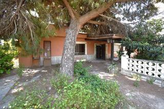 Chalet  Partida covatelles. Excelente oportunidad de casa adosada